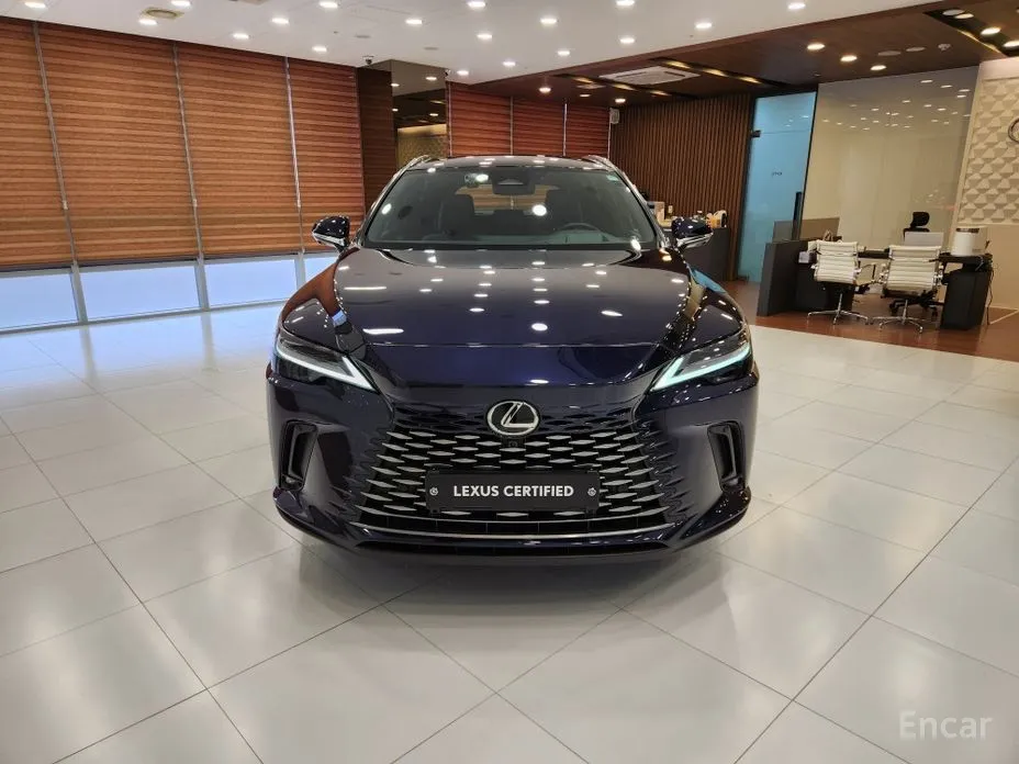 Фото 3 - Lexus RX