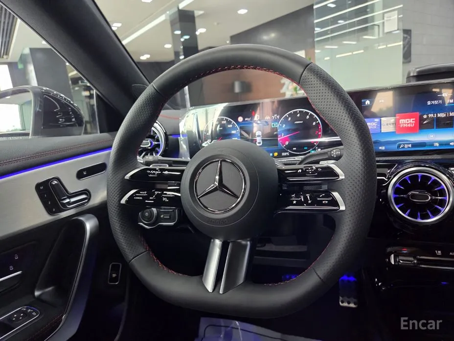 Фото 13 - Mercedes-Benz CLA-Class