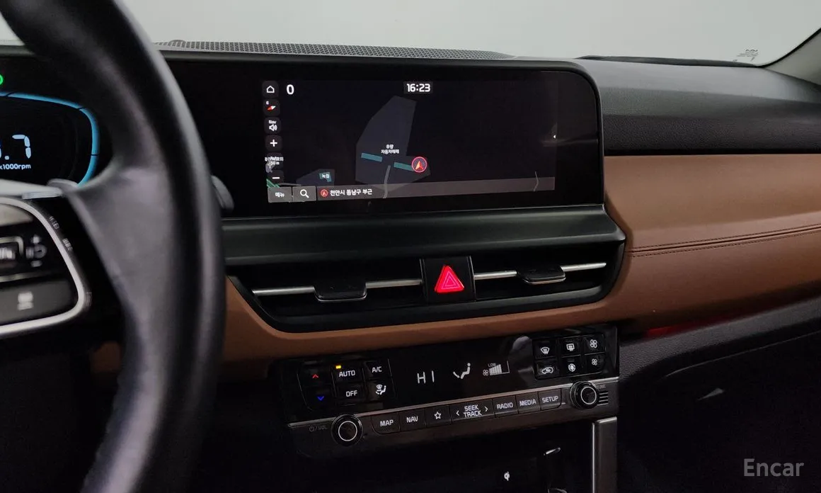 Фото 16 - Kia Seltos