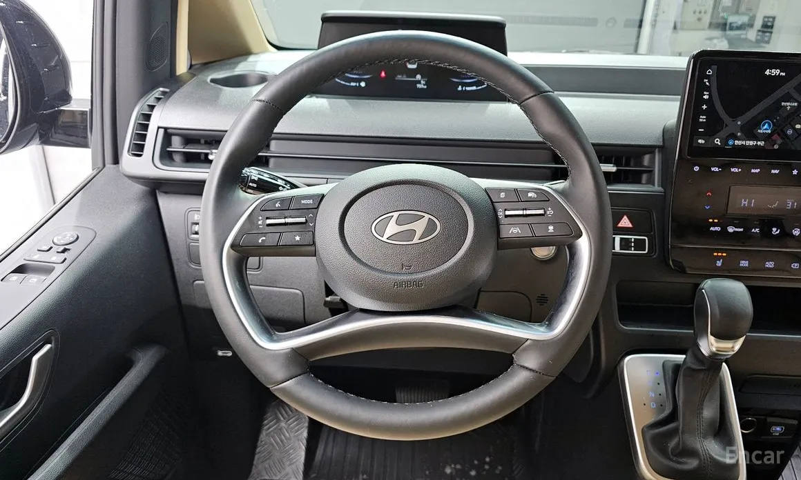 Фото 13 - Hyundai Staria