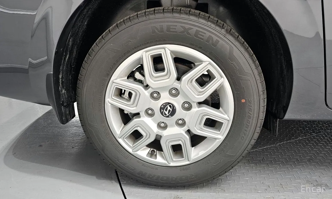 Фото 5 - Hyundai Staria