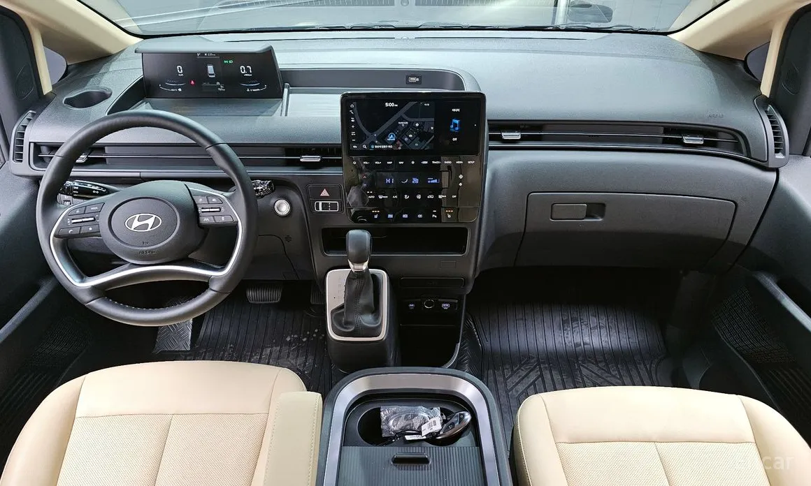 Фото 7 - Hyundai Staria