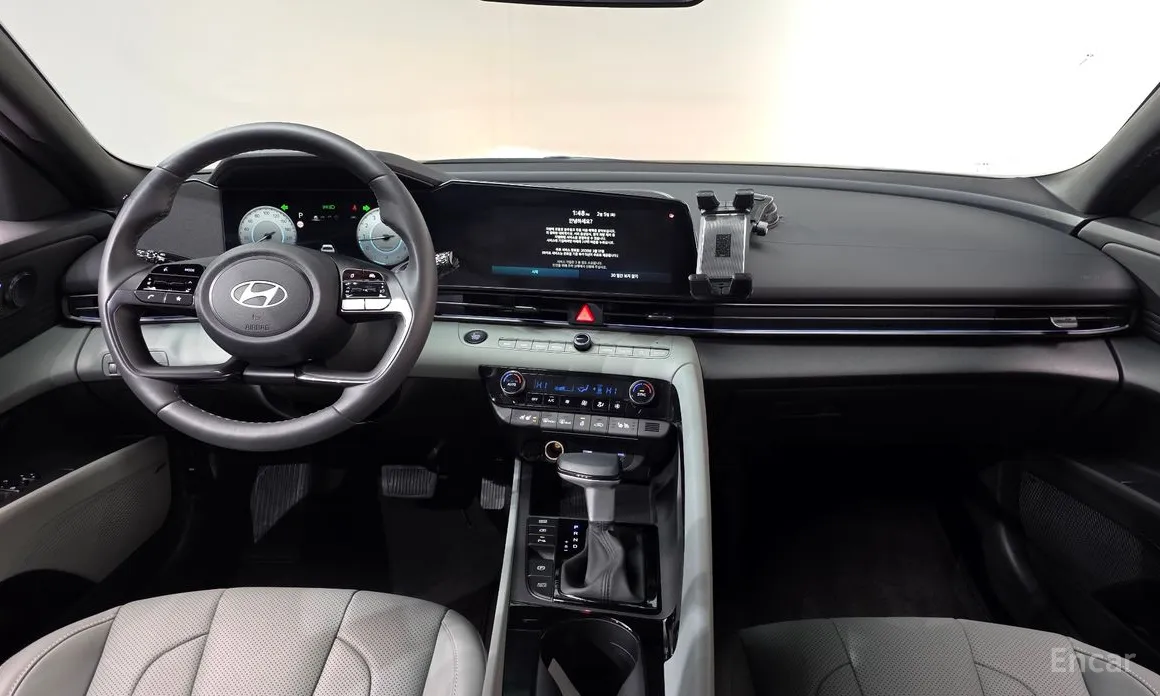 Photo 7 - Hyundai Avante