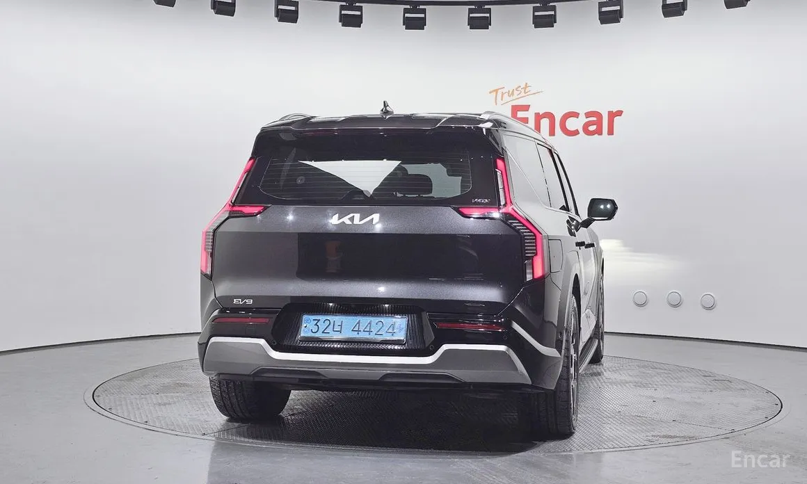 Фото 4 - Kia EV9