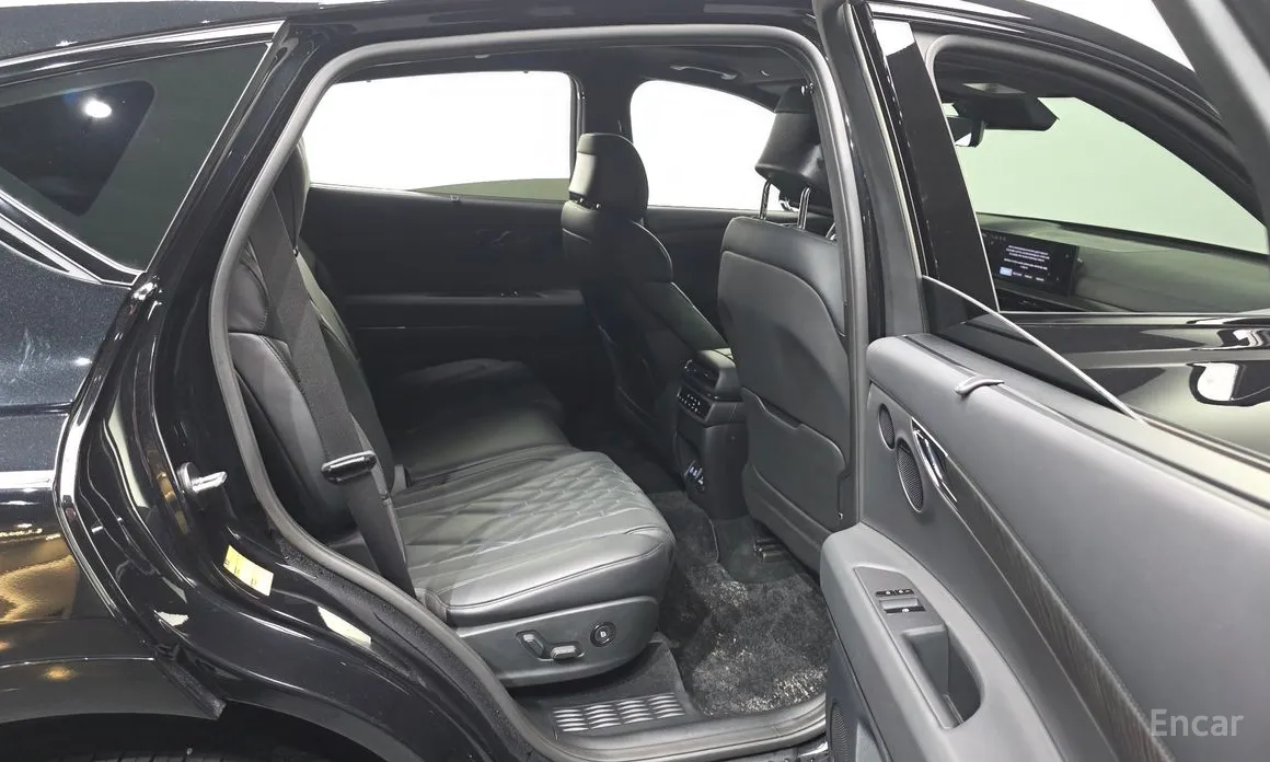 Фото 12 - Genesis GV80