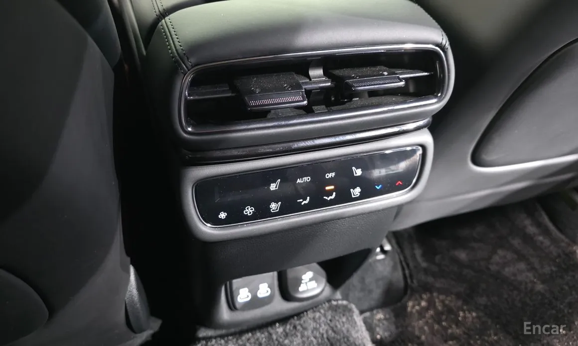 Фото 18 - Genesis GV80