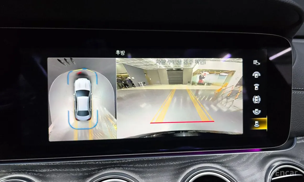 Фото 15 - Mercedes-Benz E-Class