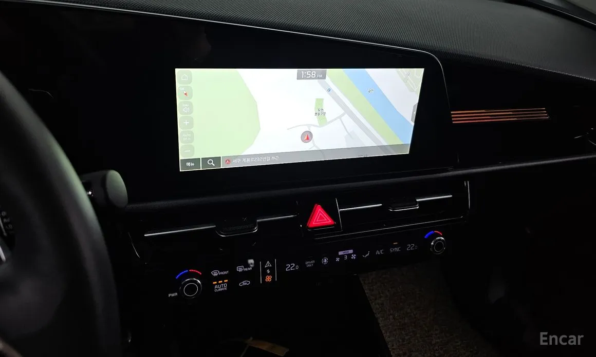 Фото 17 - Kia Niro