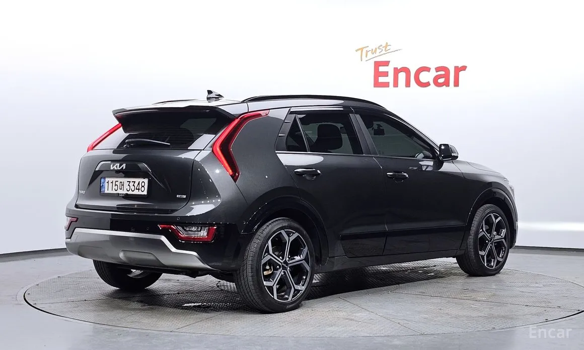 Фото 2 - Kia Niro