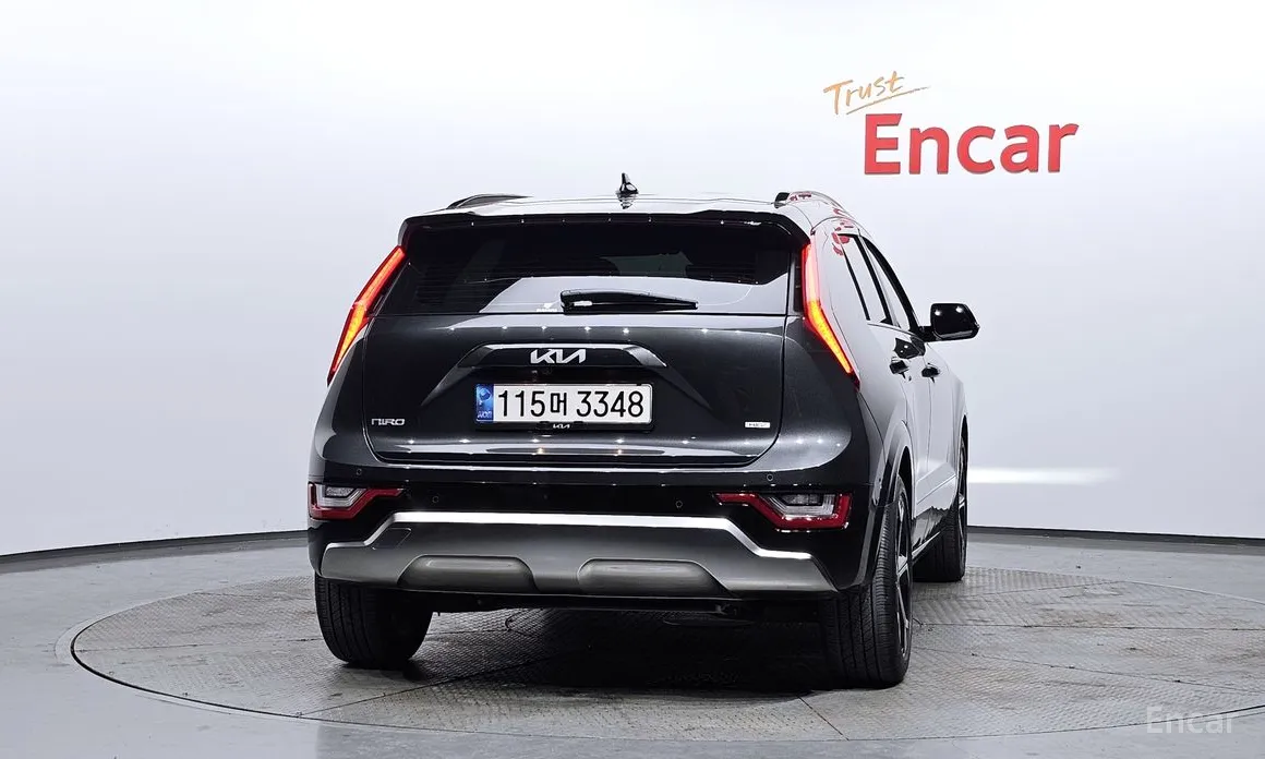 Фото 4 - Kia Niro