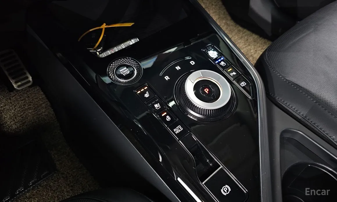 Фото 9 - Kia Niro