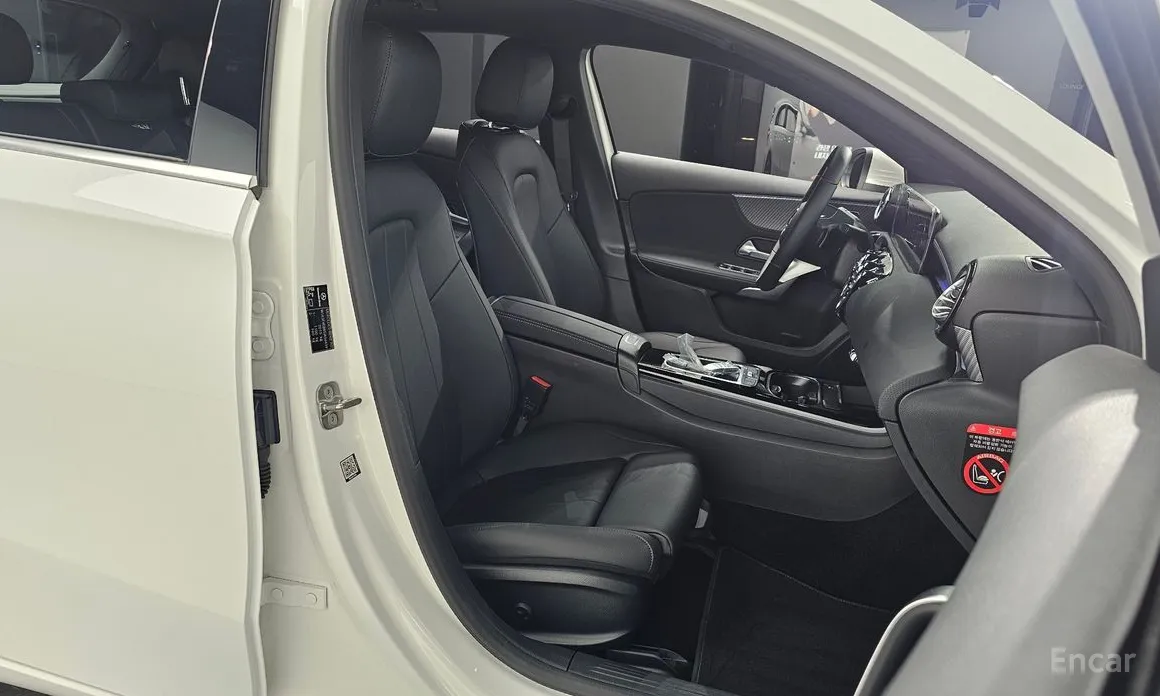 Фото 10 - Mercedes-Benz A-Class