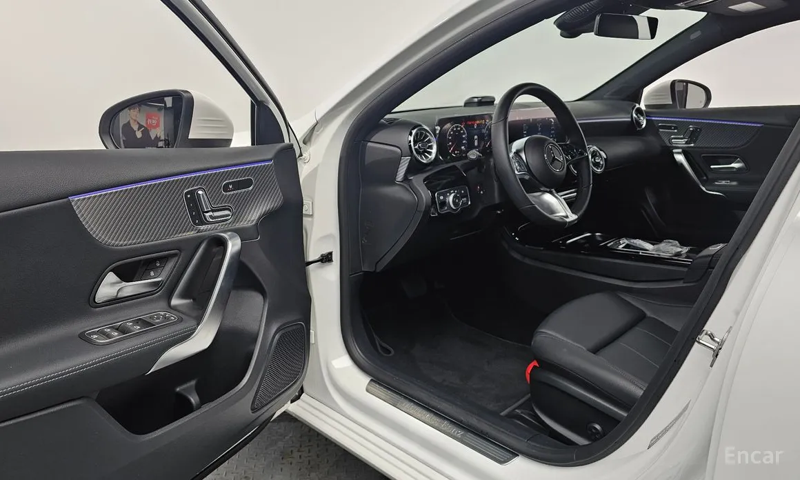 Фото 11 - Mercedes-Benz A-Class