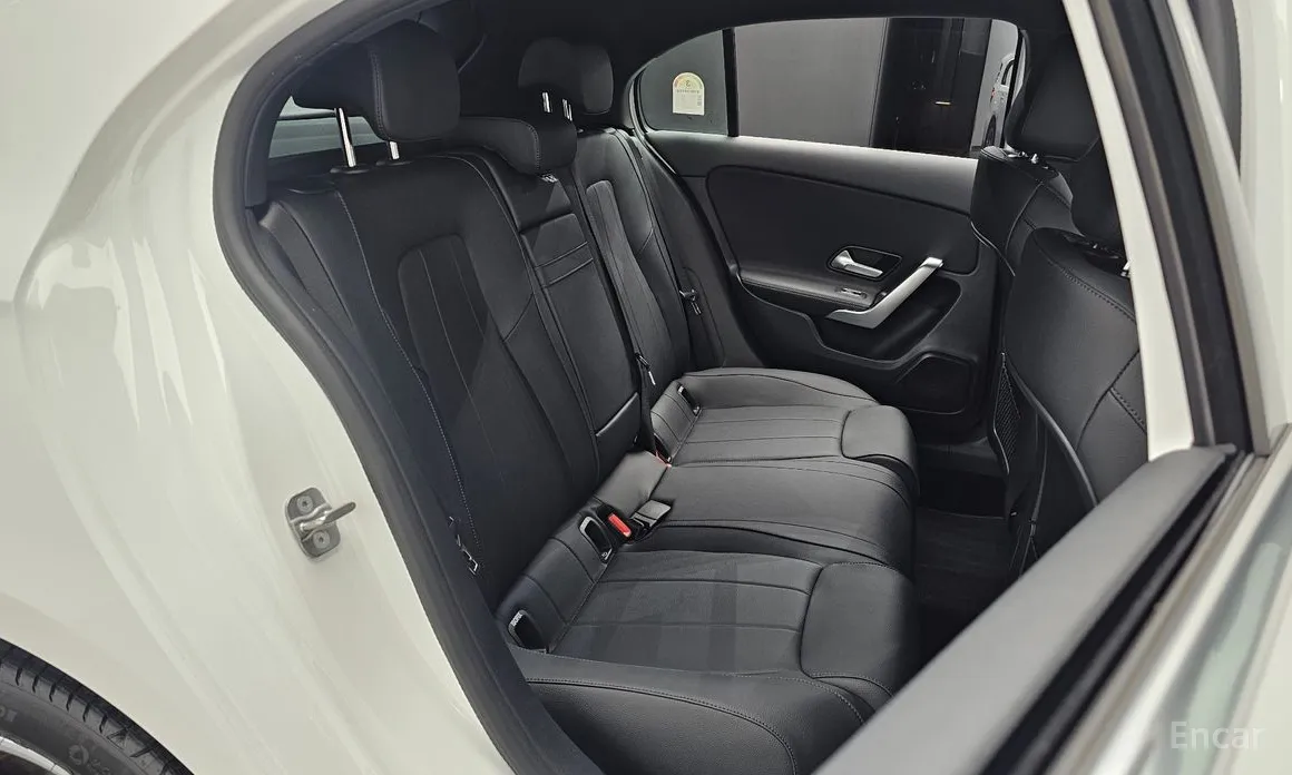 Фото 12 - Mercedes-Benz A-Class