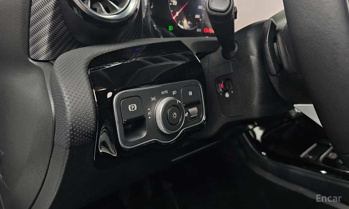 Фото 18 - Mercedes-Benz A-Class