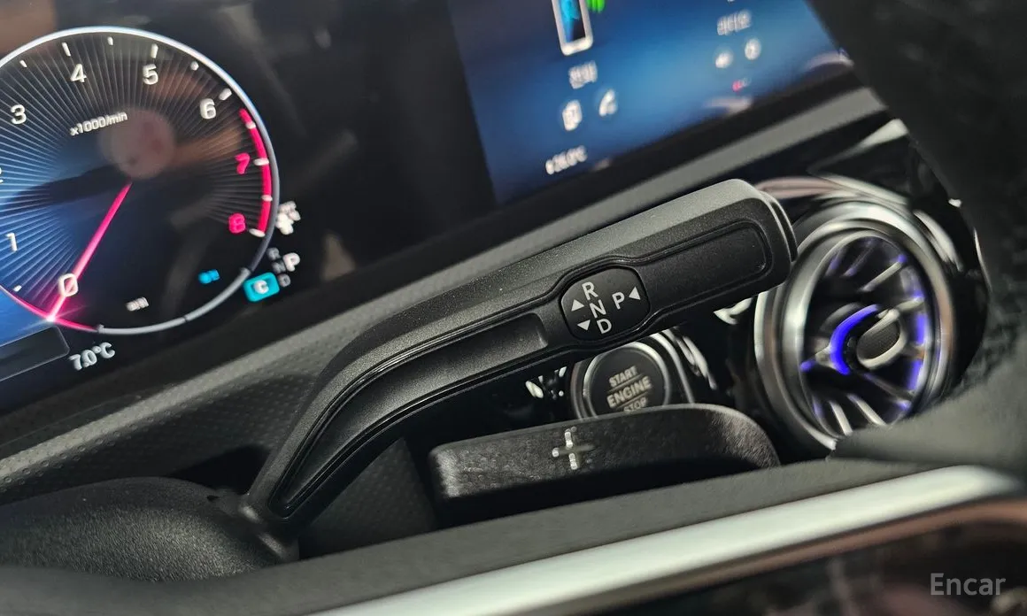 Фото 9 - Mercedes-Benz A-Class