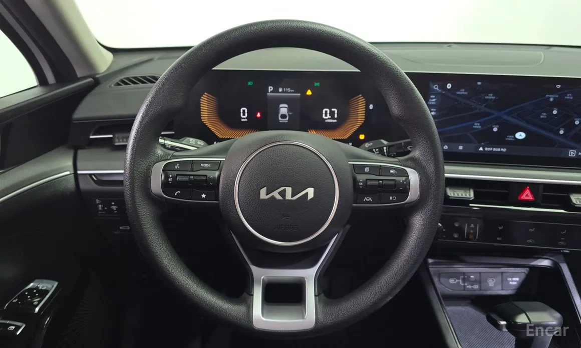 Фото 13 - Kia K5