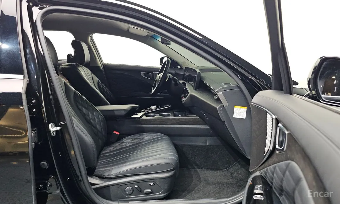 Фото 11 - Kia K8