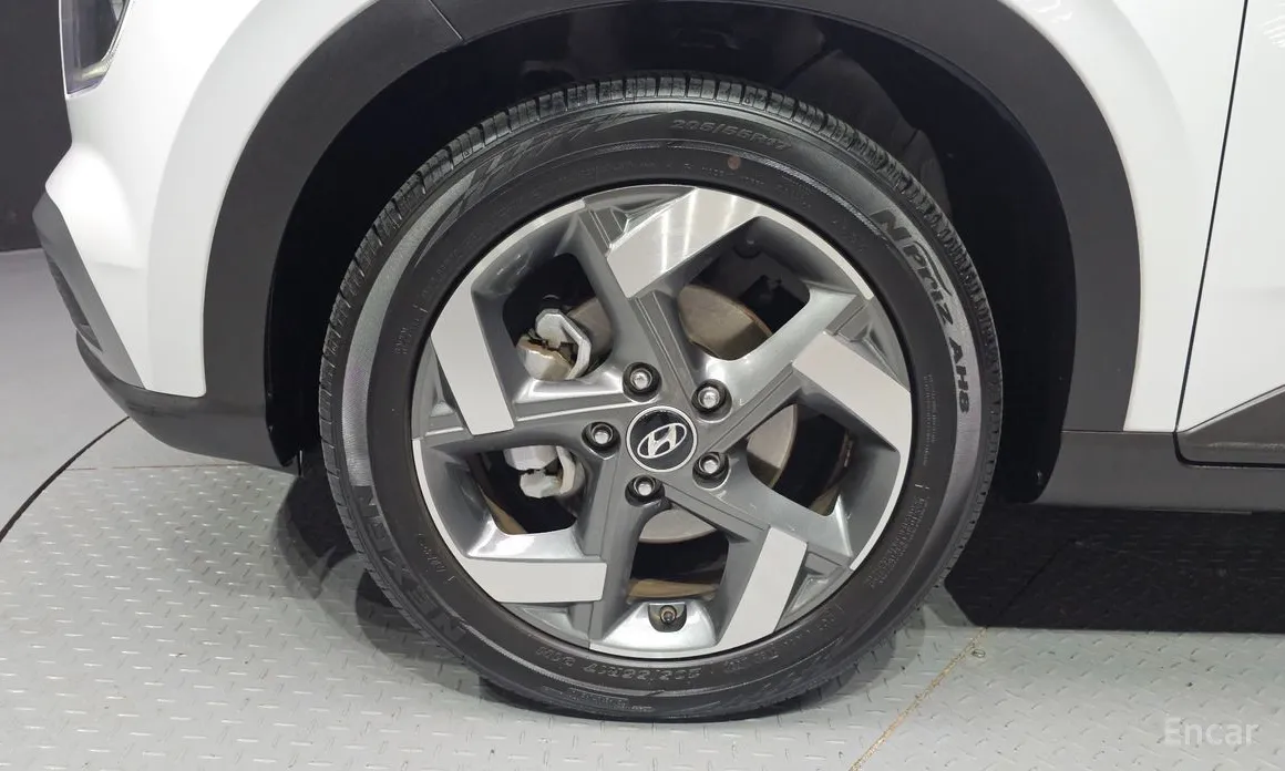 Фото 5 - Hyundai Venue