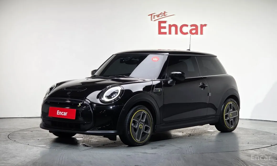 Фото 1 - Mini Cooper