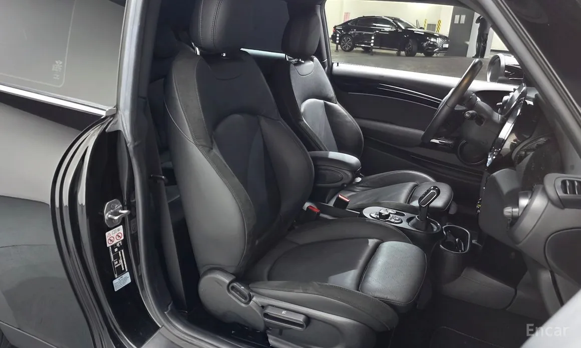 Фото 10 - Mini Cooper