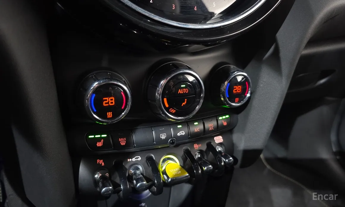 Фото 16 - Mini Cooper