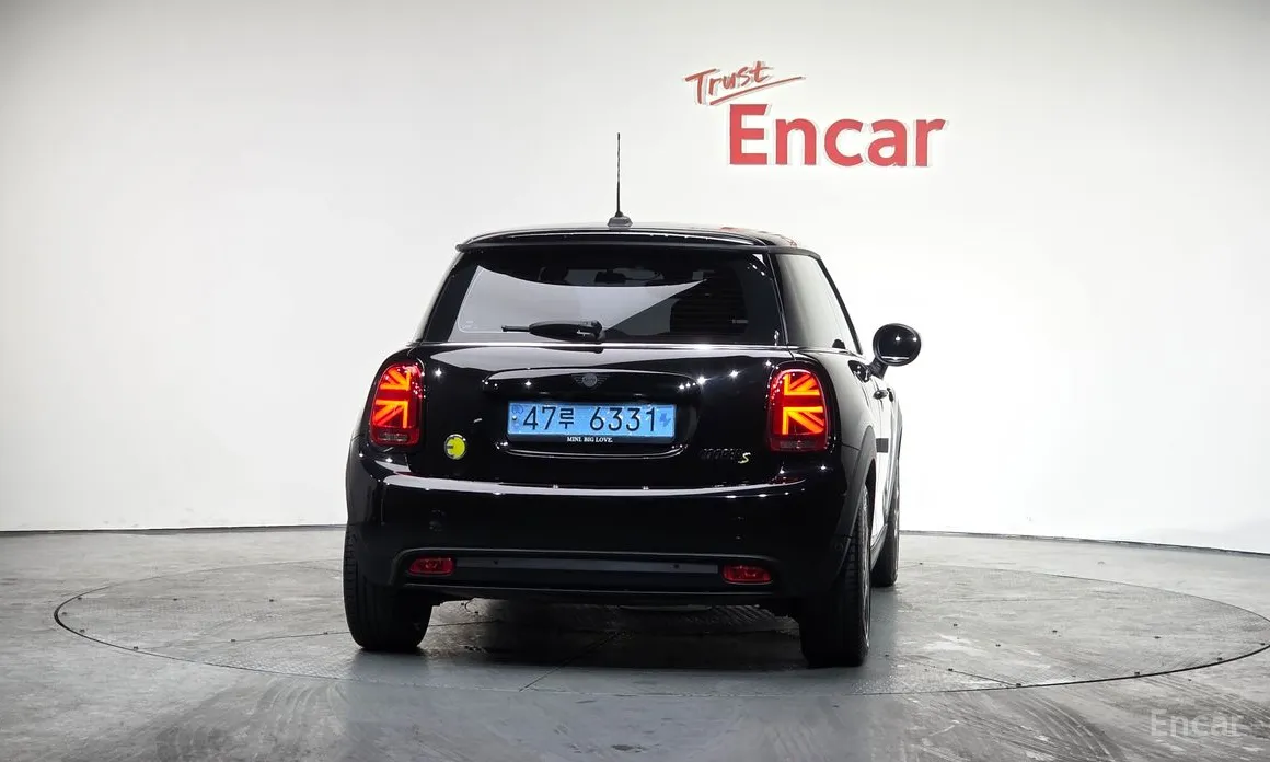 Фото 4 - Mini Cooper