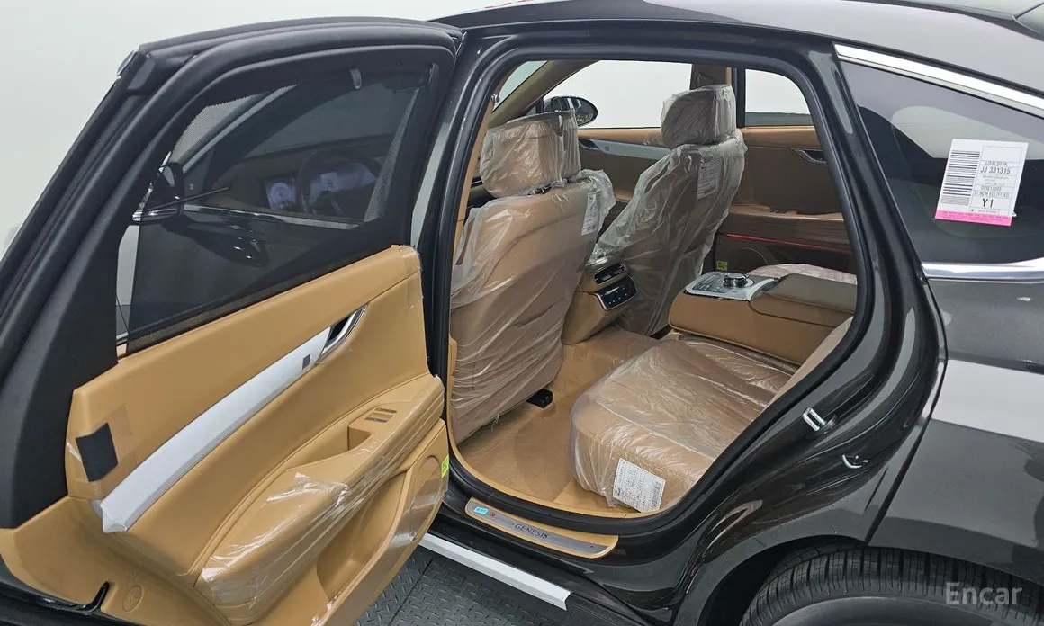 Фото 13 - Genesis G80