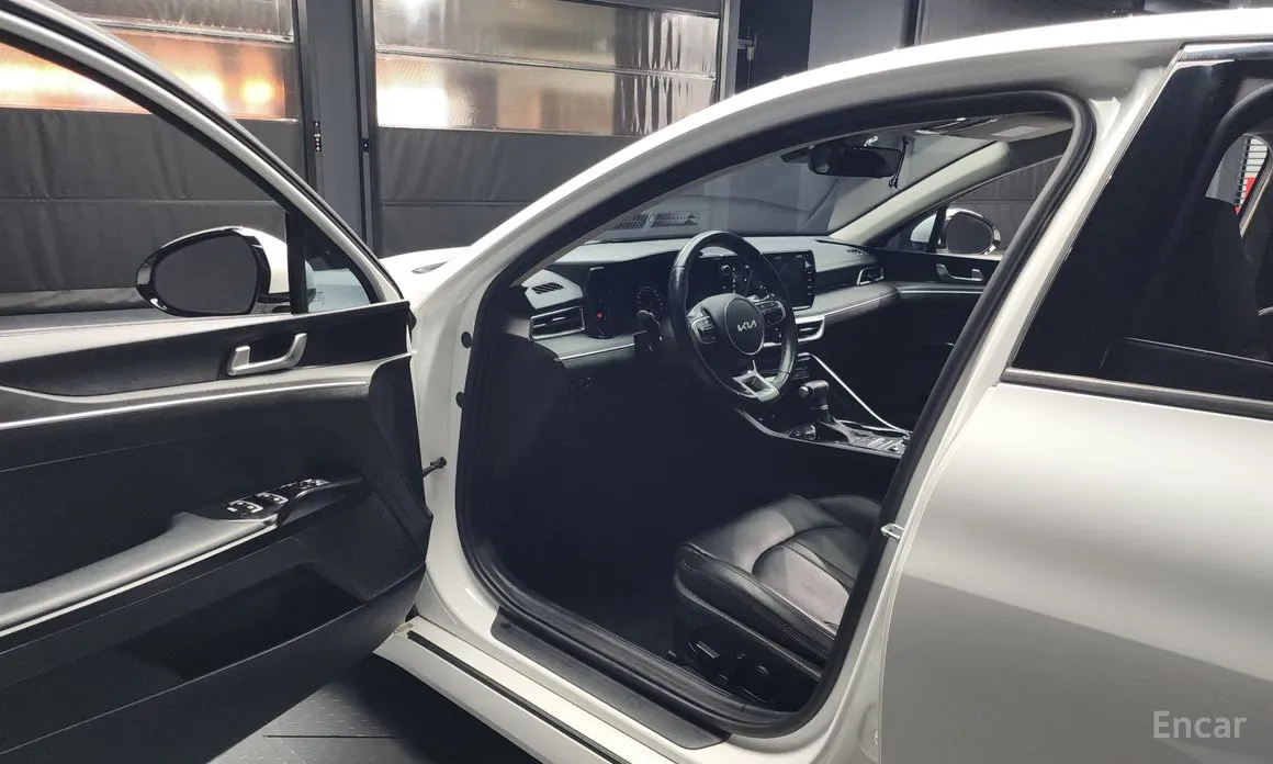Фото 10 - Kia K5