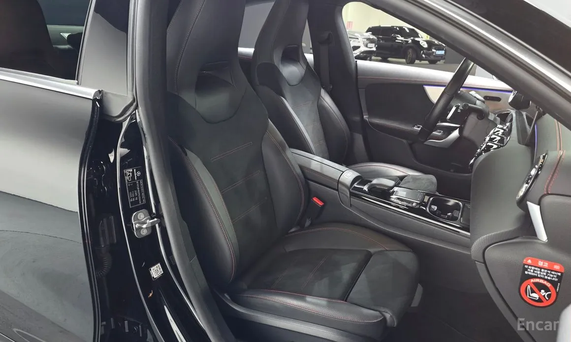 Фото 10 - Mercedes-Benz CLA-Class