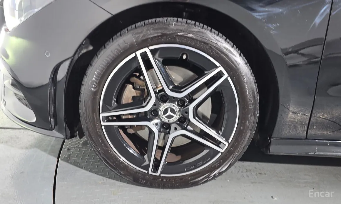 Фото 5 - Mercedes-Benz CLA-Class