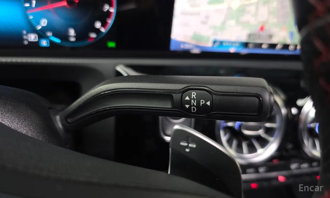 Фото 9 - Mercedes-Benz CLA-Class