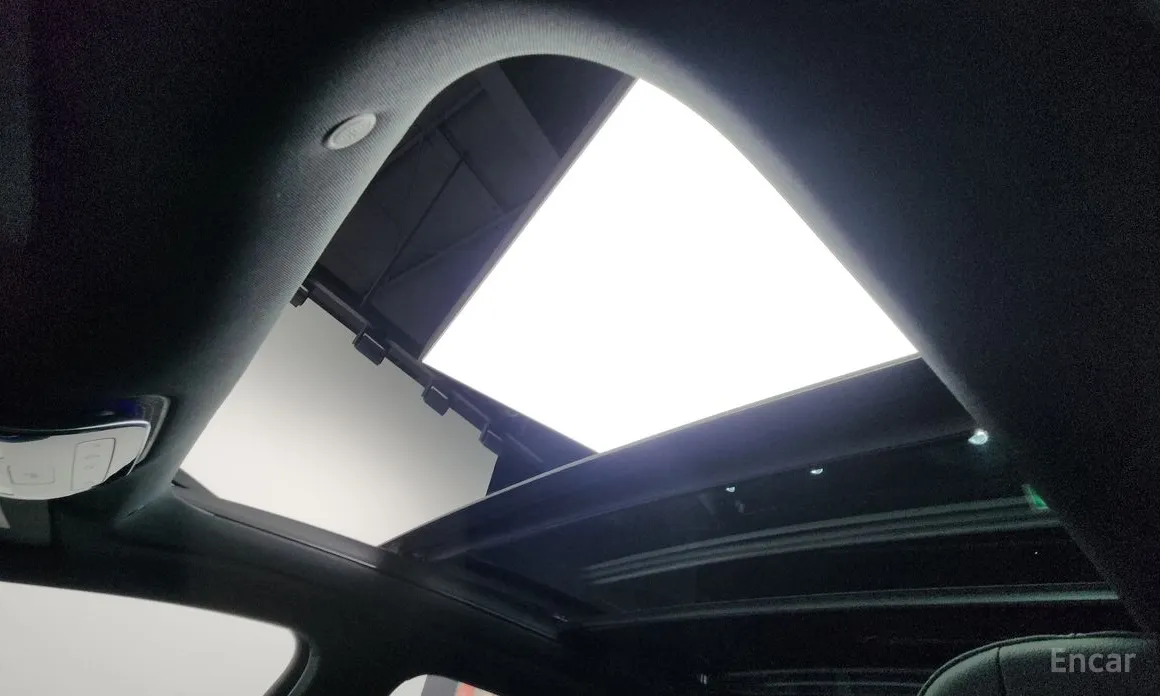 Фото 18 - Mercedes-Benz EQE