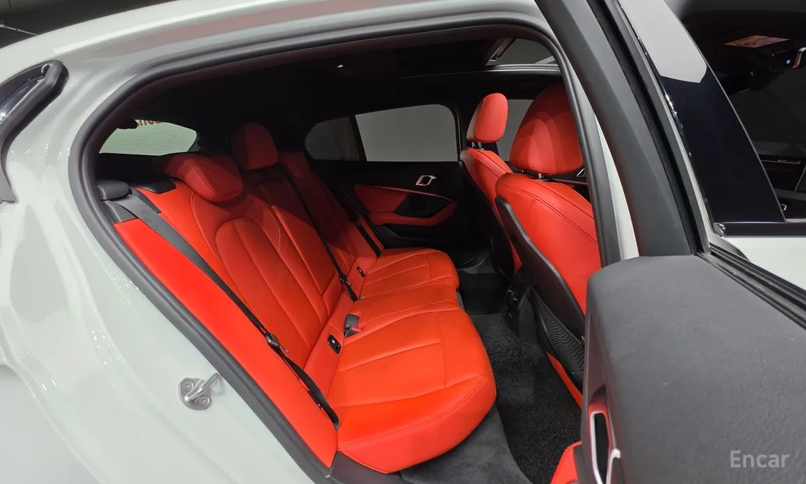 Фото 18 - BMW 1 Series