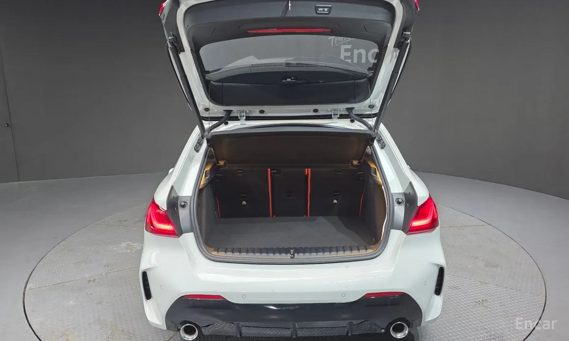 Фото 19 - BMW 1 Series