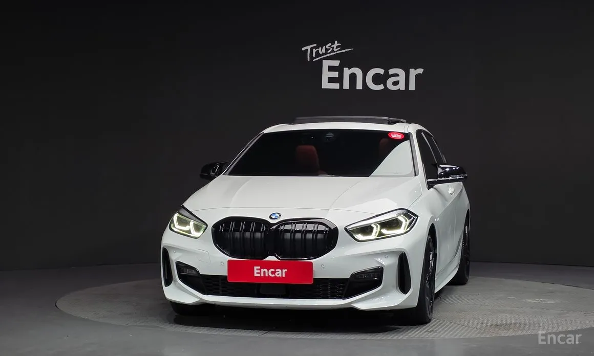 Фото 3 - BMW 1 Series