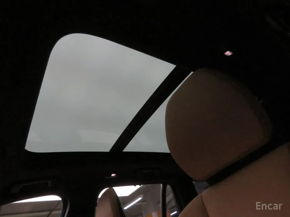 Фото 16 - Volvo XC90