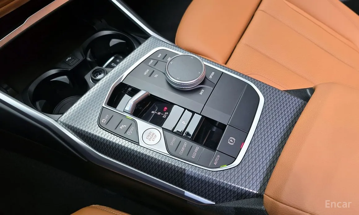 Photo 9 - BMW 3 Series