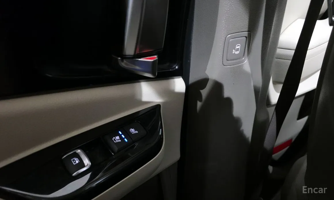 Фото 18 - Kia Carnival