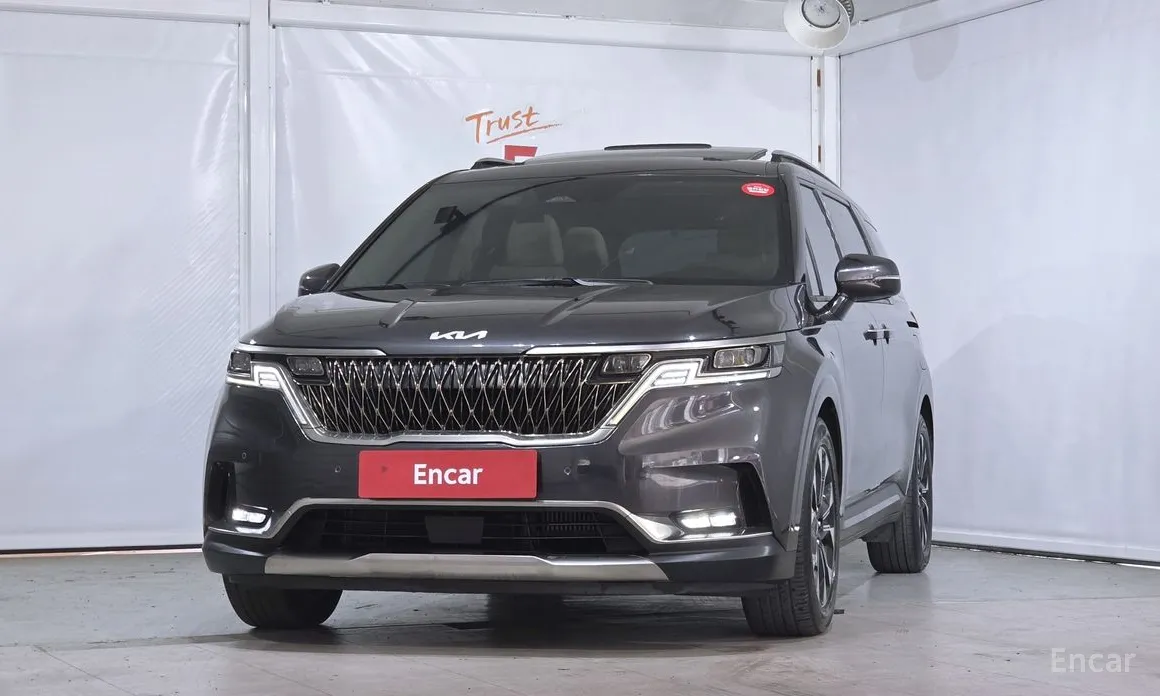 Фото 3 - Kia Carnival