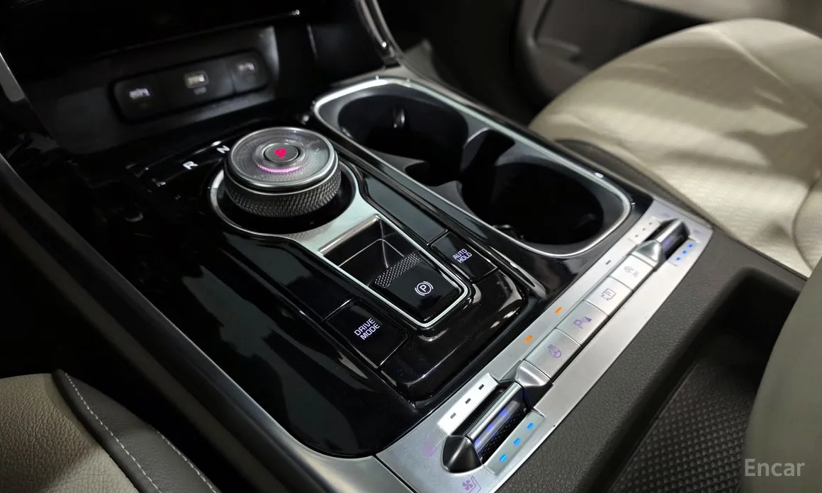 Фото 9 - Kia Carnival