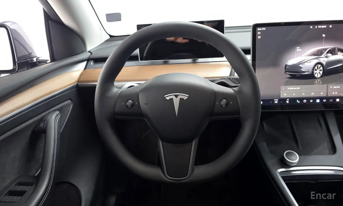 Фото 13 - Tesla Model Y