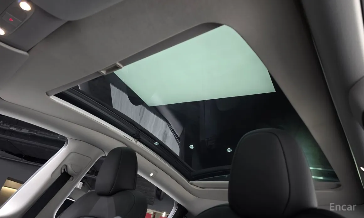 Фото 19 - Tesla Model Y