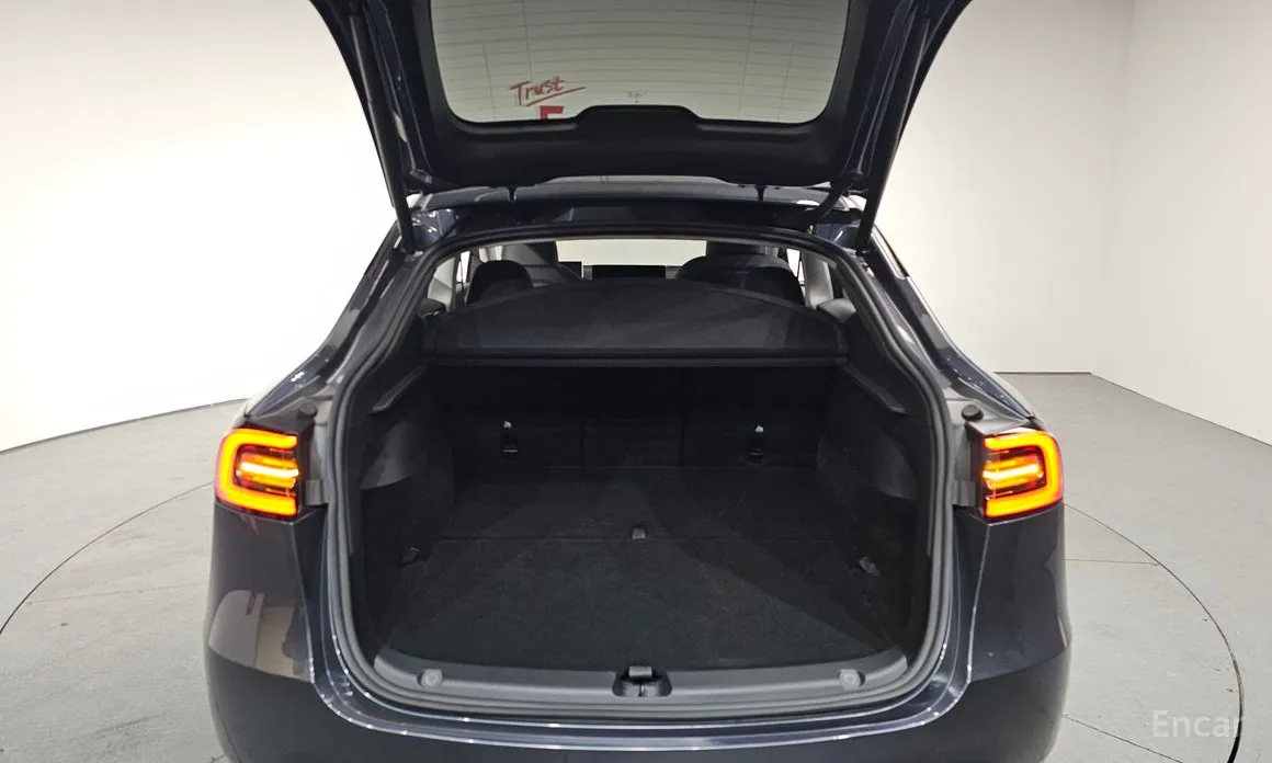 Фото 20 - Tesla Model Y