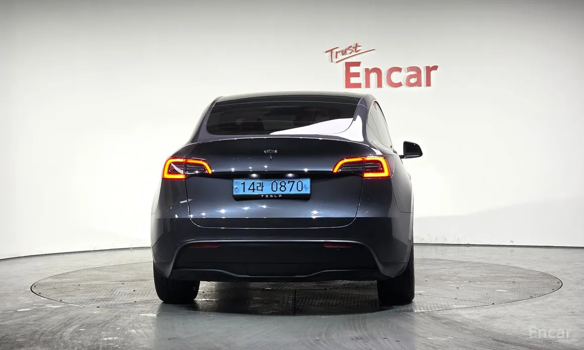 Фото 4 - Tesla Model Y