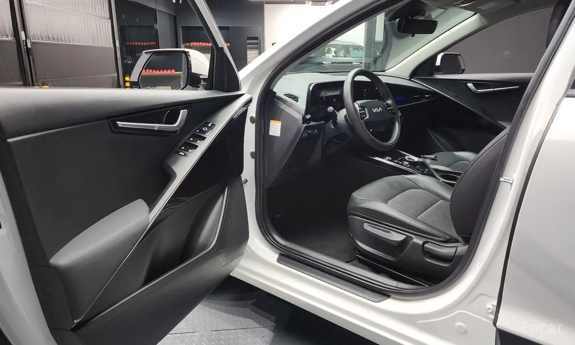 Фото 10 - Kia Niro