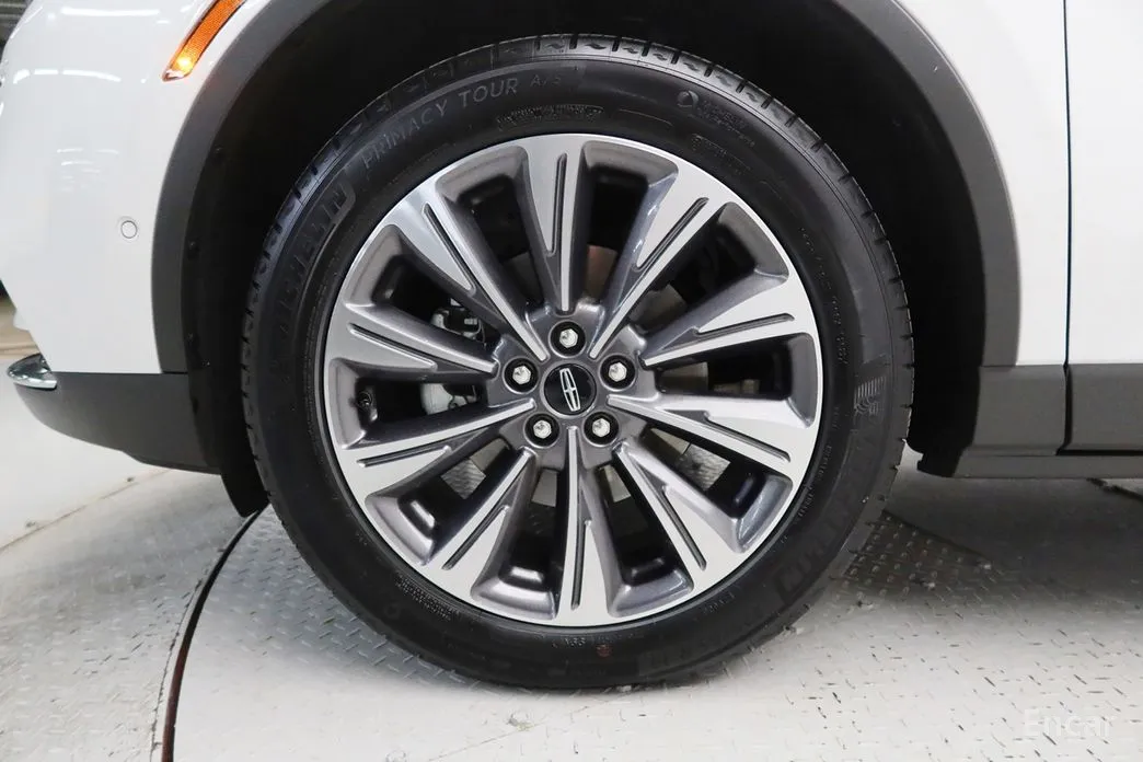 Фото 5 - Lincoln Corsair