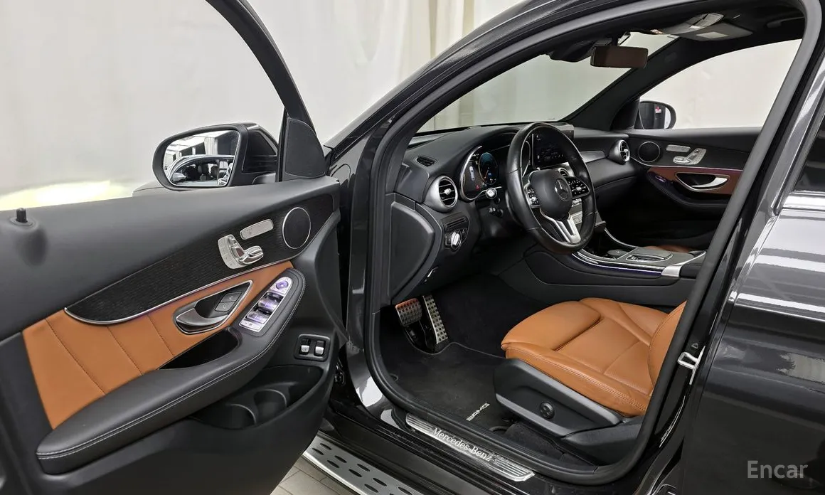Mercedes-Benz GLC-Class 2016 GLC300e 4MATIC Coupe