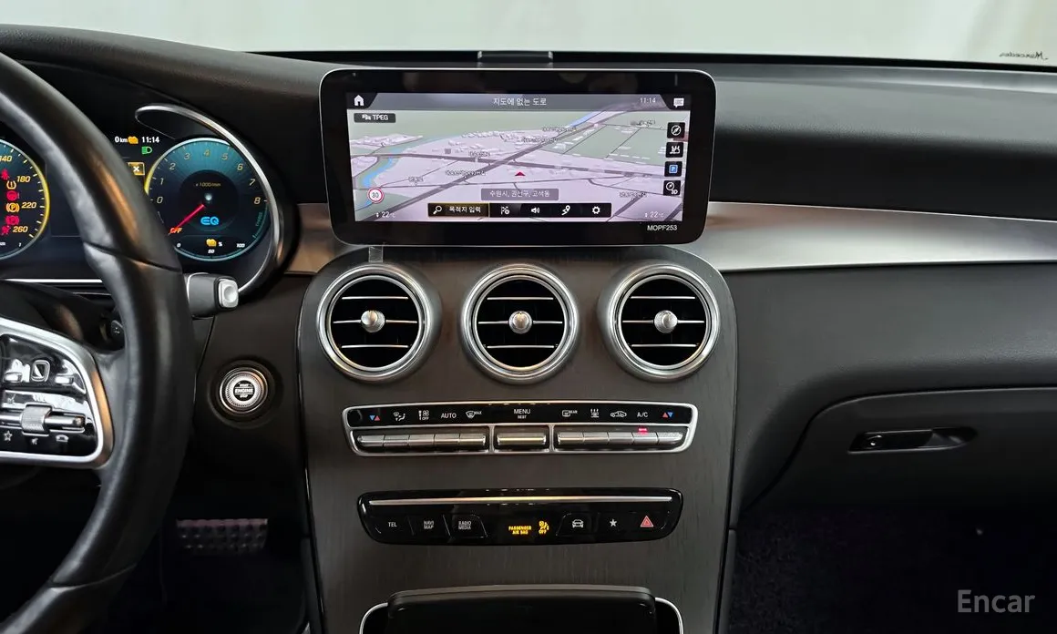 Mercedes-Benz GLC-Class 2016 GLC300e 4MATIC Coupe