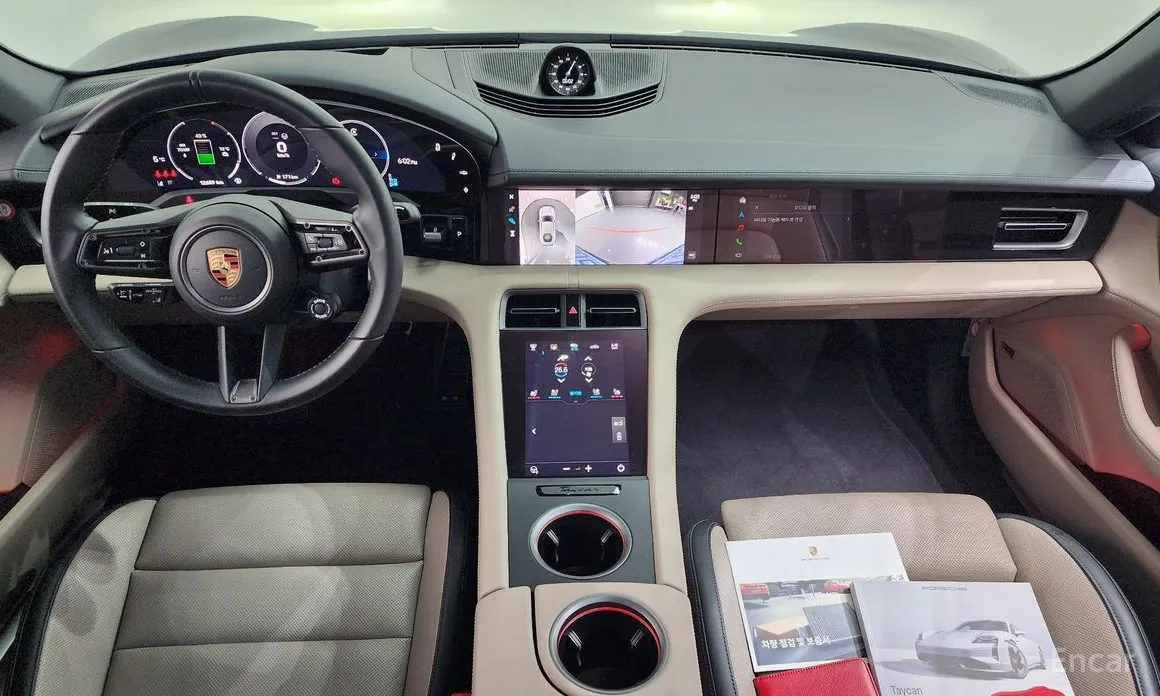 Фото 7 - Porsche Taycan